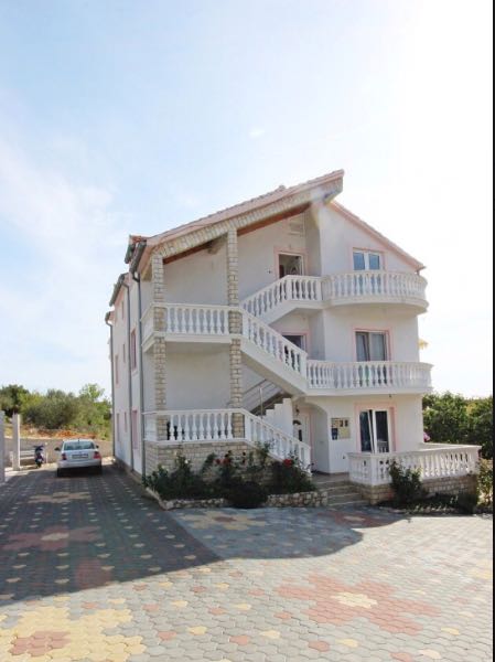 Apartments Radic Murter