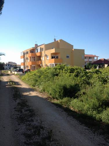 Apartments Dinda Nin