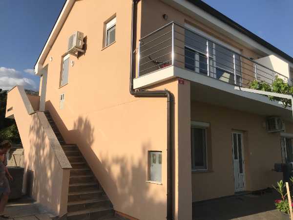 Apartments KUČA ZA ODMOR Seline