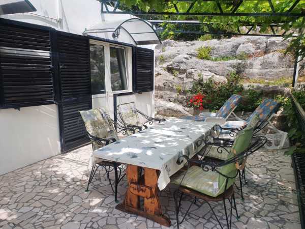 Apartments KLARA TRPANJ